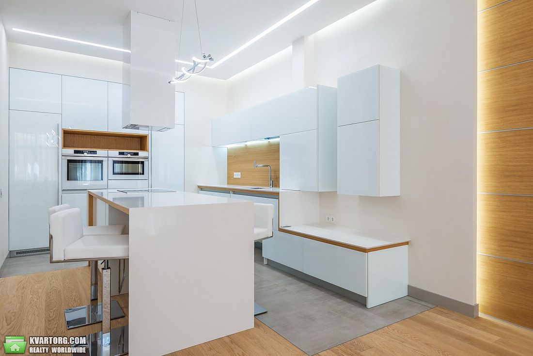 Sell 3-room apartment. Киев,  Богдана Хмельницкого — photo 4