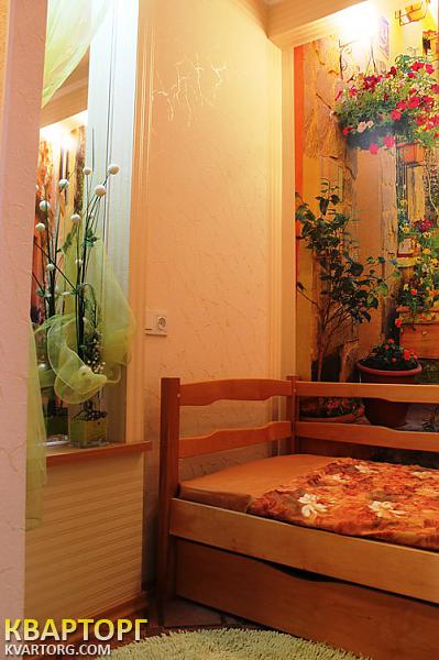 Rent out 2-room apartment. Киев, Милославская — photo 8