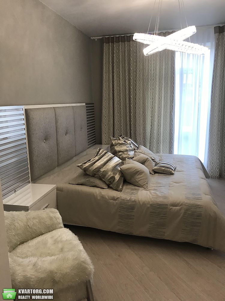 Sell 2-room apartment. Киев, Бусловская — photo 3