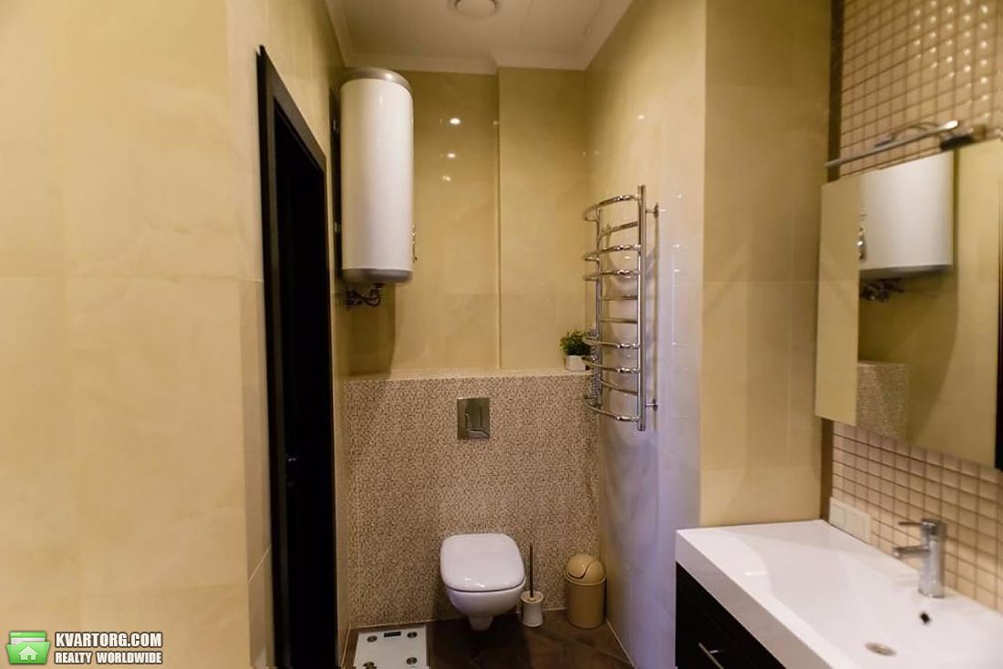 Rent out 2-room apartment. Киев,  Лабораторный пер — photo 9