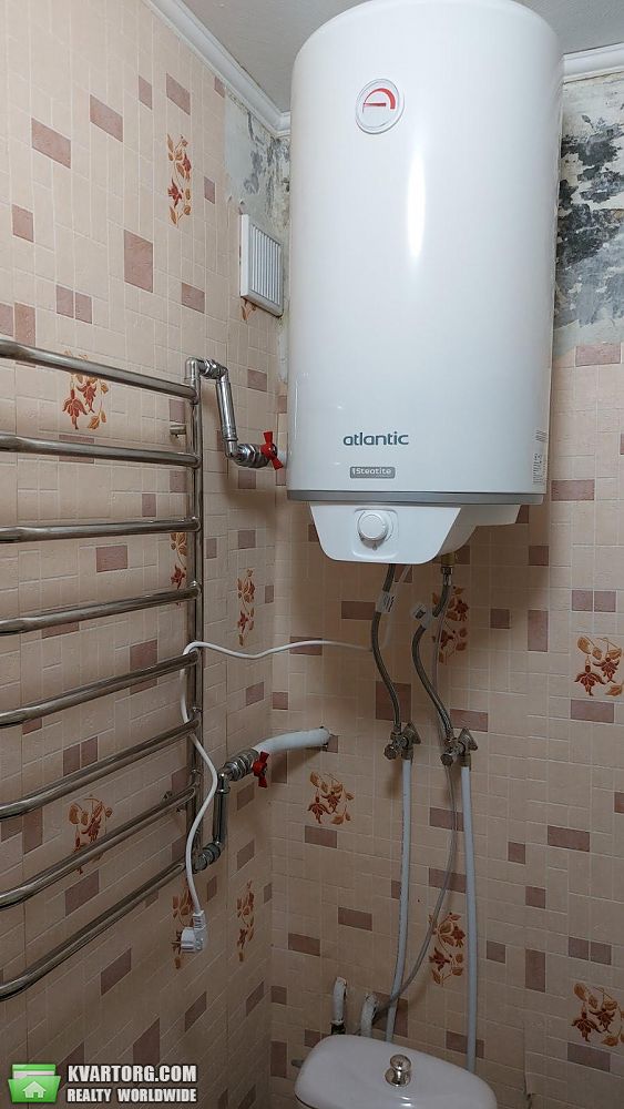 Rent out 1-room apartment. Киев, Вереснева — photo 10