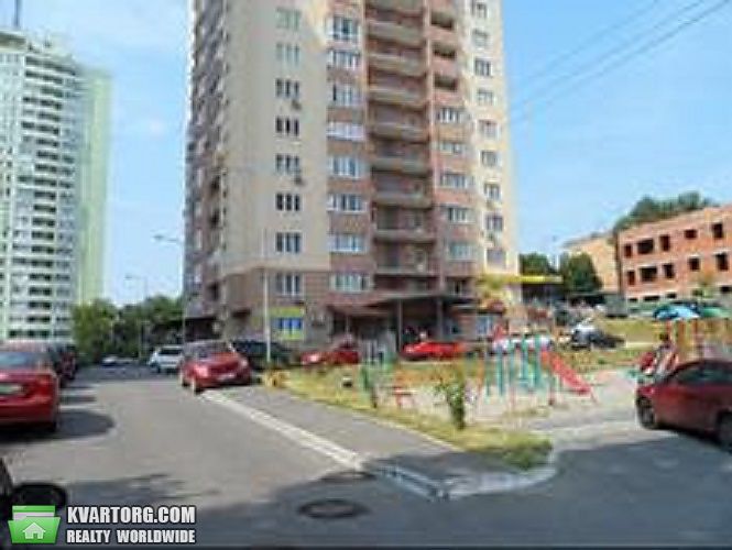 Sell 3-room apartment. Киев,  Моторный пер — photo 1