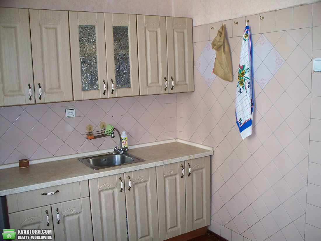 Rent out 1-room apartment. Киев,  Саксаганского — photo 8