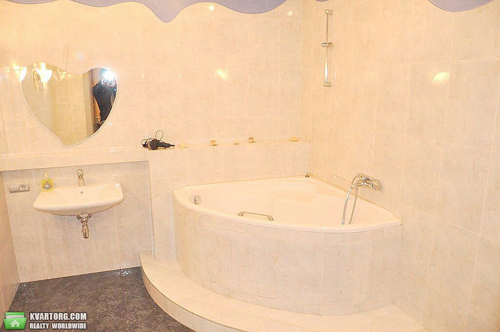 Rent out 2-room apartment. Одесса, Дерибасовская — photo 5