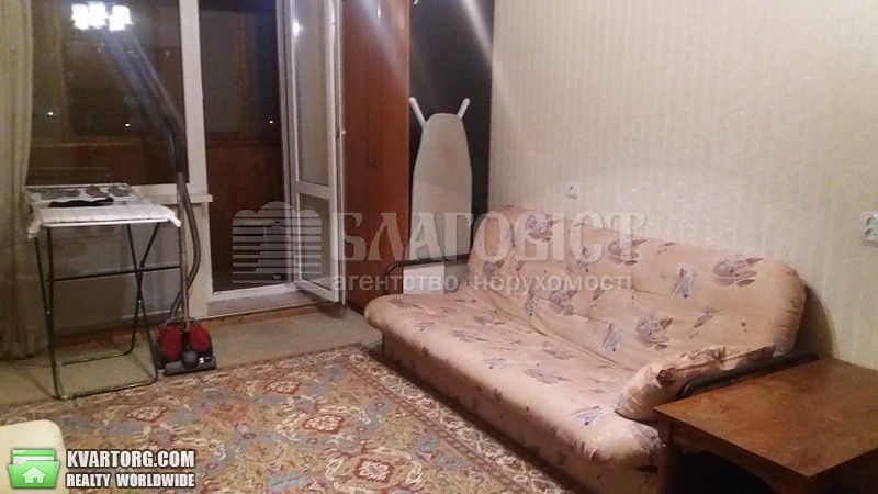 Rent out 1-room apartment. Киев,  Ревуцкого — photo 1