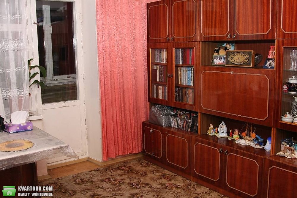 Sell 4-room apartment. Киев,  Автозаводская — photo 2