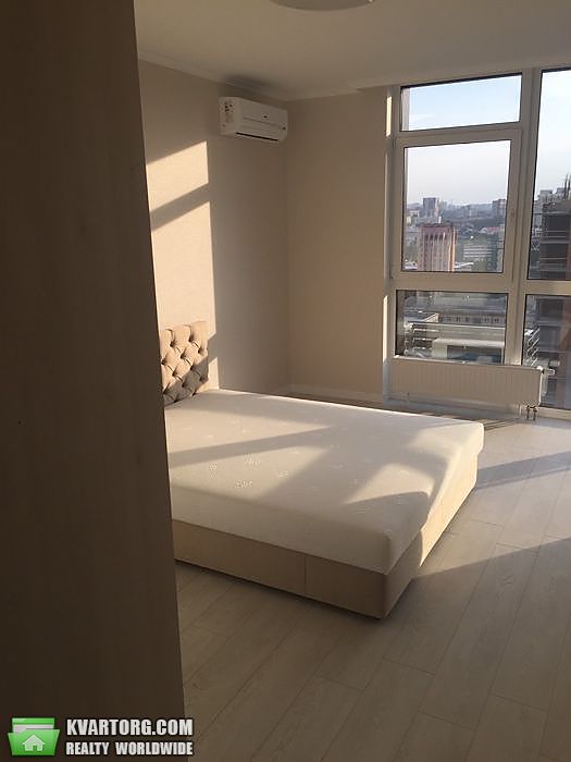 Rent out 1-room apartment. Киев,  Предславинская — photo 2