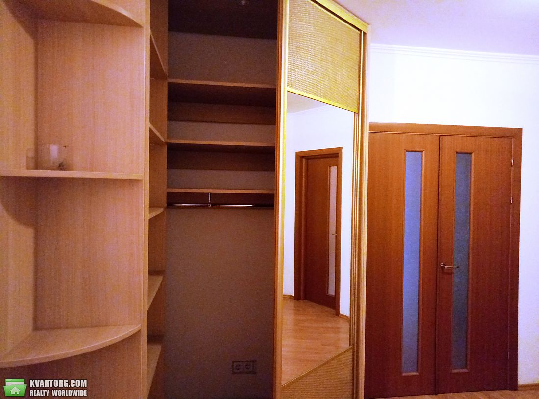 Rent out 3-room apartment. Киев,  Чаадаева — photo 3