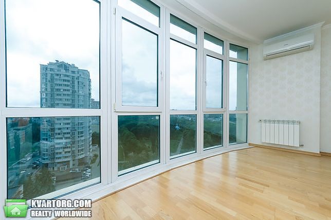 Sell 3-room apartment. Киев,  Кольцова бул — photo 1