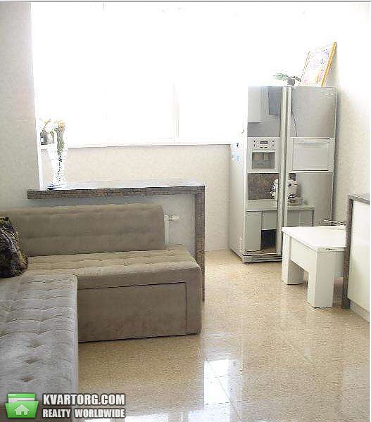 Sell 3-room apartment. Киев, Воскресенская — photo 1