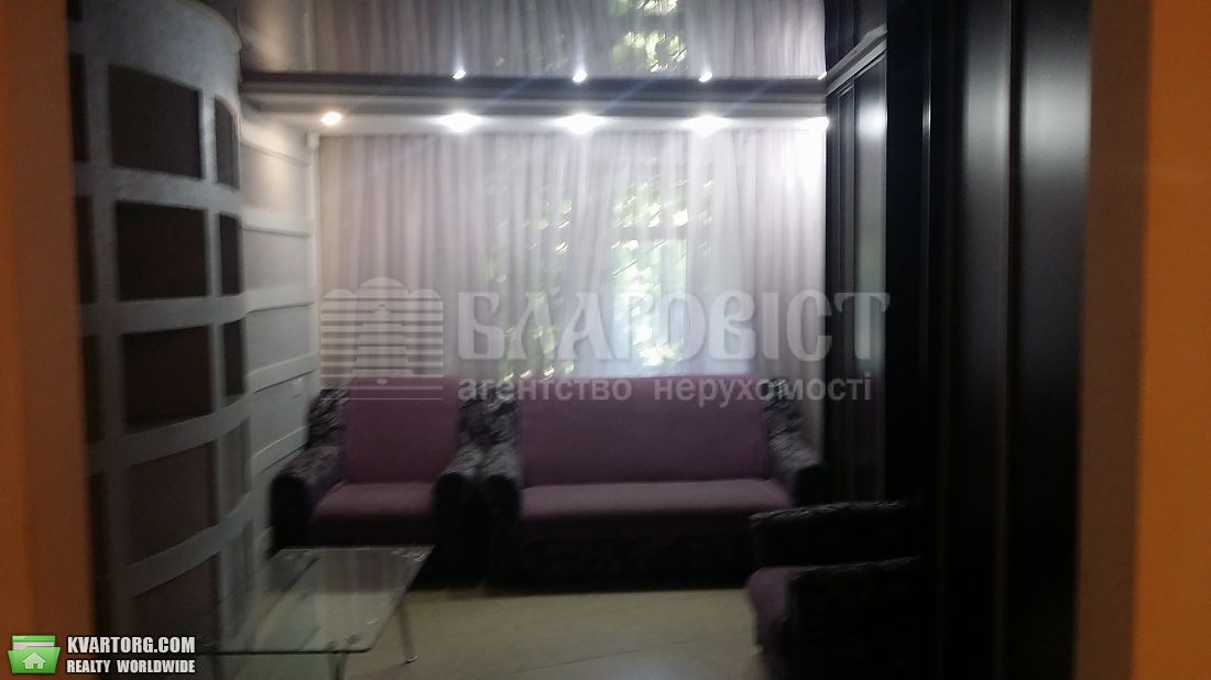Rent out 3-room apartment. Киев,  Межигорская — photo 5