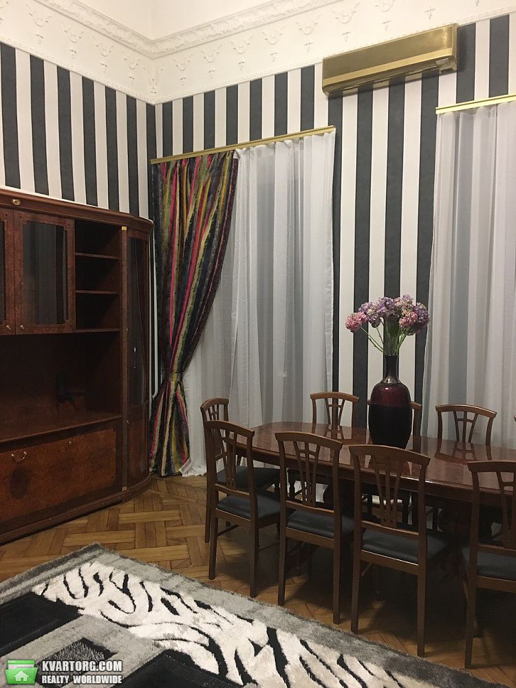 Rent out 4-room apartment. Одесса, Дерибасовская — photo 10