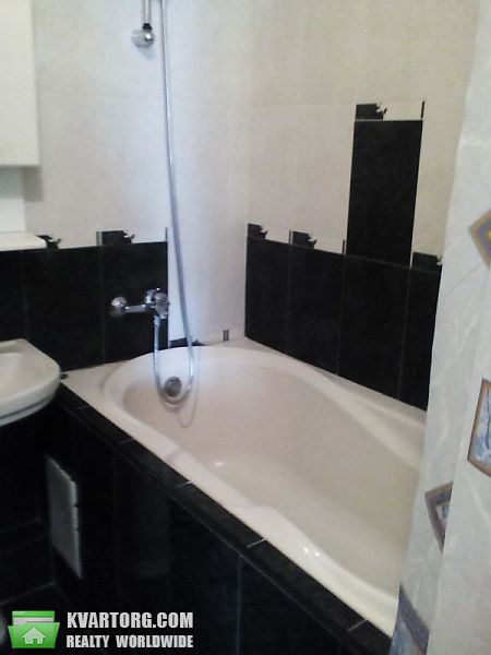 Rent out 2-room apartment. Киев, Бажана — photo 8