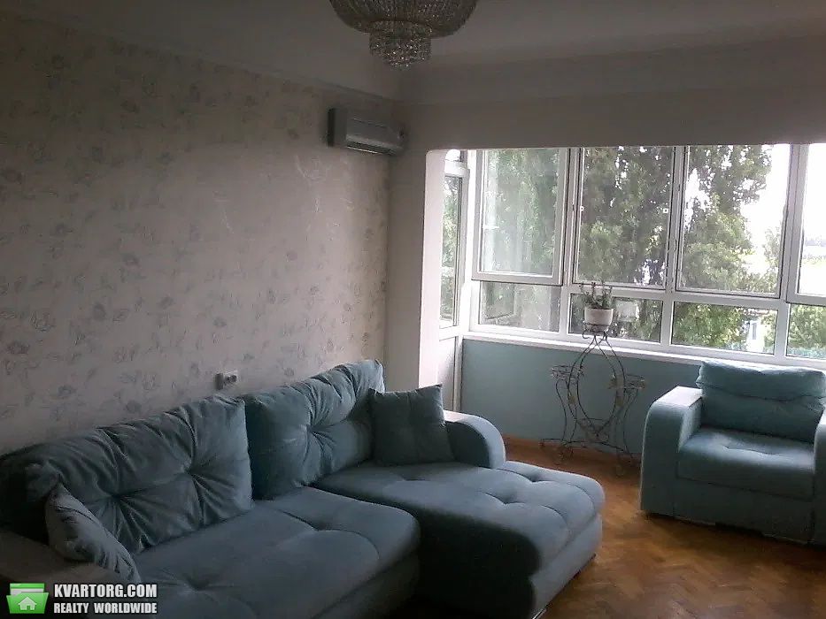 Sell 3-room apartment. Киев,  Уманская — photo 1