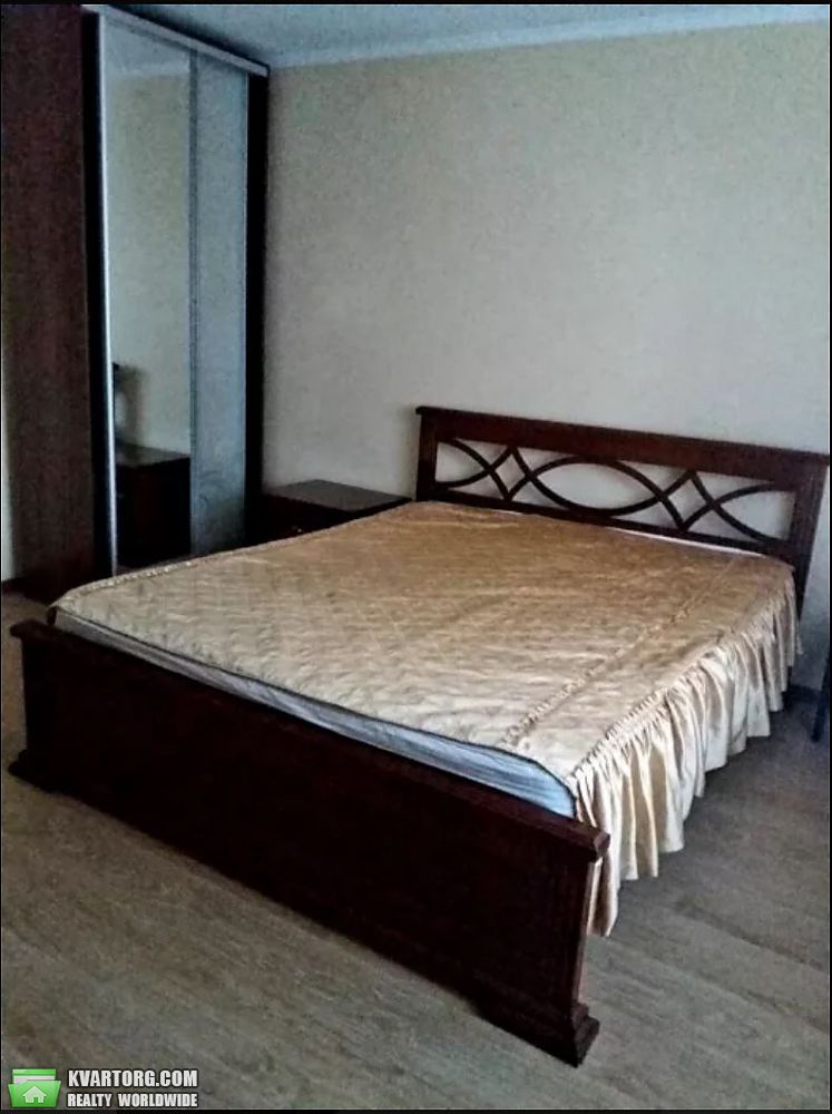 Rent out 2-room apartment. Киев,  Татарская — photo 8