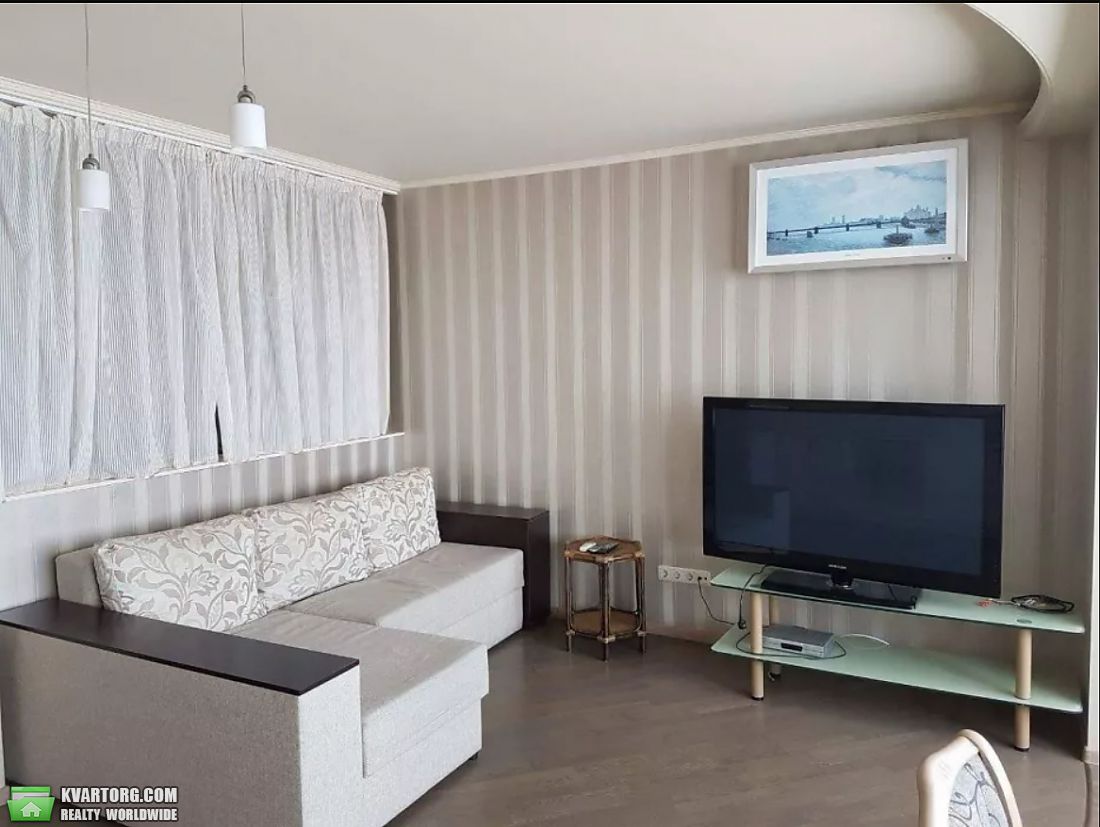 Rent out 1-room apartment. Киев,  Героев Сталинграда пр — photo 3
