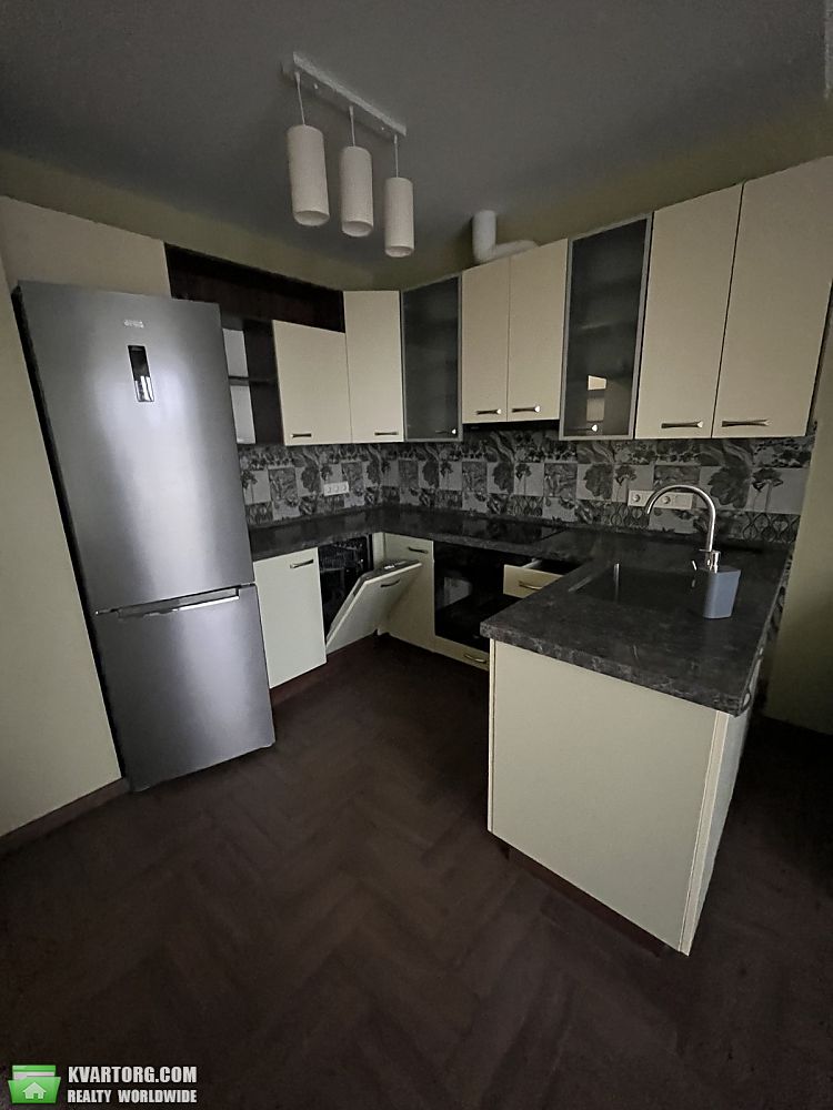 Rent out 2-room apartment. Киев,  Шолуденко — photo 4