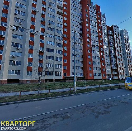 Rent out 3-room apartment. Киев,  Кадетский Гай — photo 1