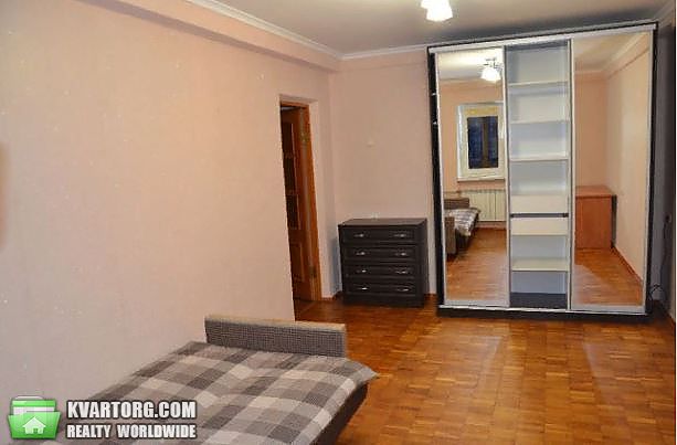 Rent out 2-room apartment. Киев,  Борщаговская — photo 9