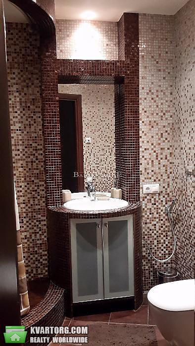 Rent out 4-room apartment. Киев,  Щекавицкая — photo 8