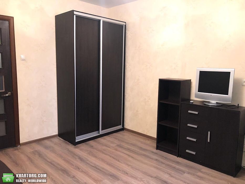 Rent out 2-room apartment. Киев,  Вишняковская — photo 6