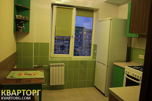 Rent out 2-room apartment. Киев,  Героев Днепра — photo 2