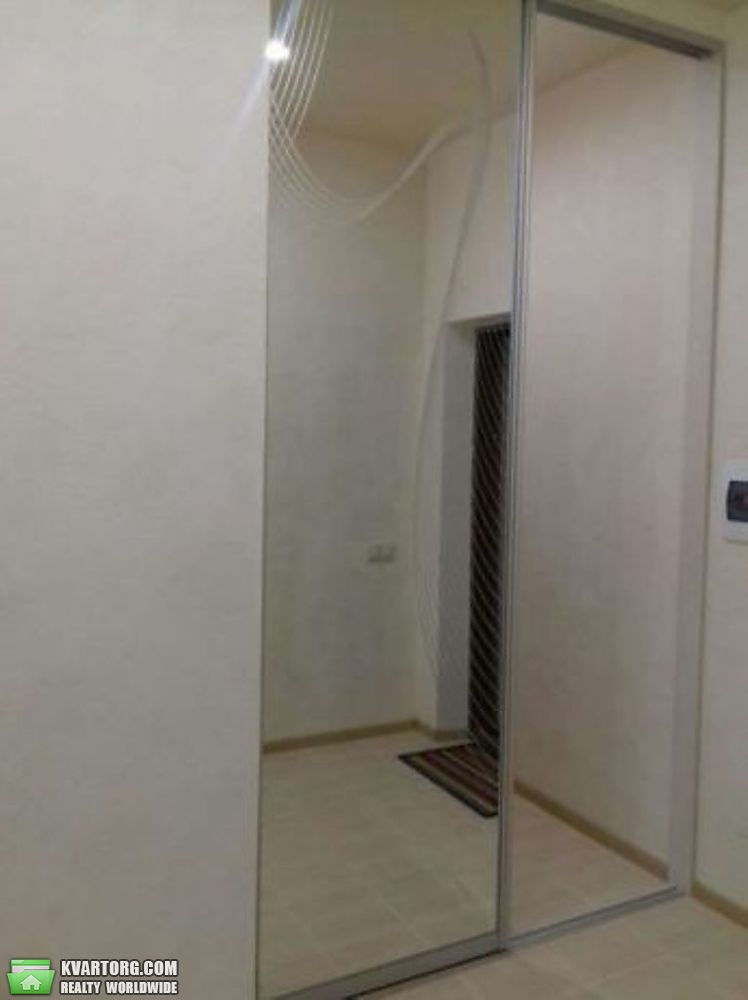 Rent out 1-room apartment. Киев, Митрополита Шептицкого — photo 3
