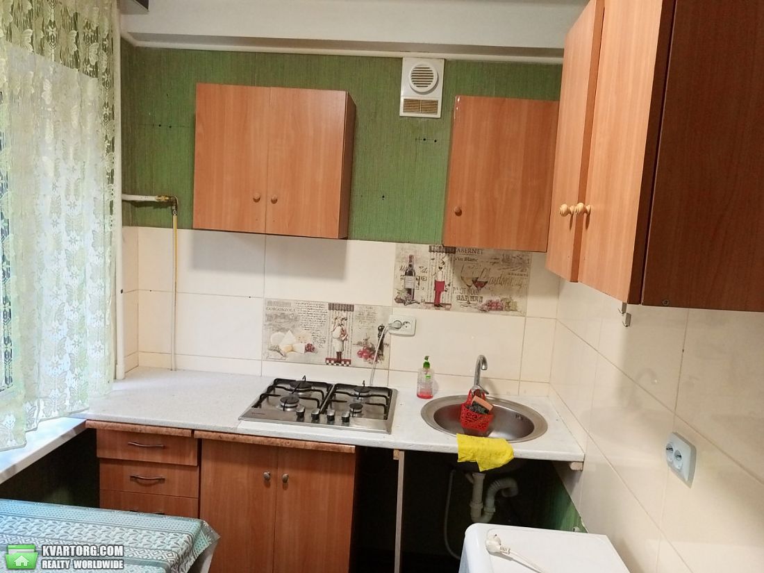Rent out 1-room apartment. Киев, Пироговский путь — photo 10