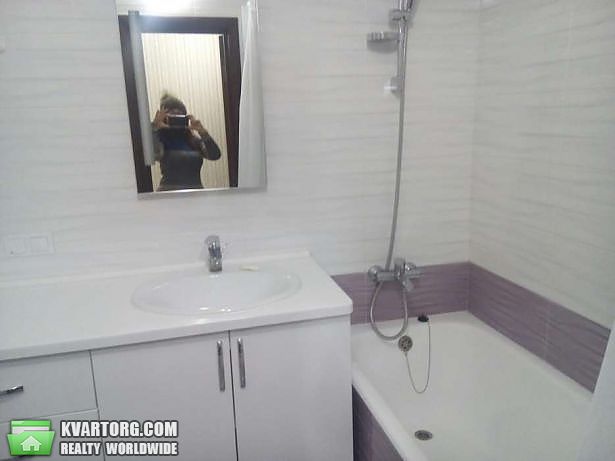 Rent out 2-room apartment. Киев,  Феодосийская — photo 5