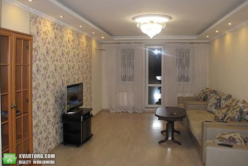Rent out 2-room apartment. Киев,  Голосеевская — photo 1