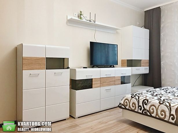 Rent out 1-room apartment. Киев,  Богдановская — photo 2