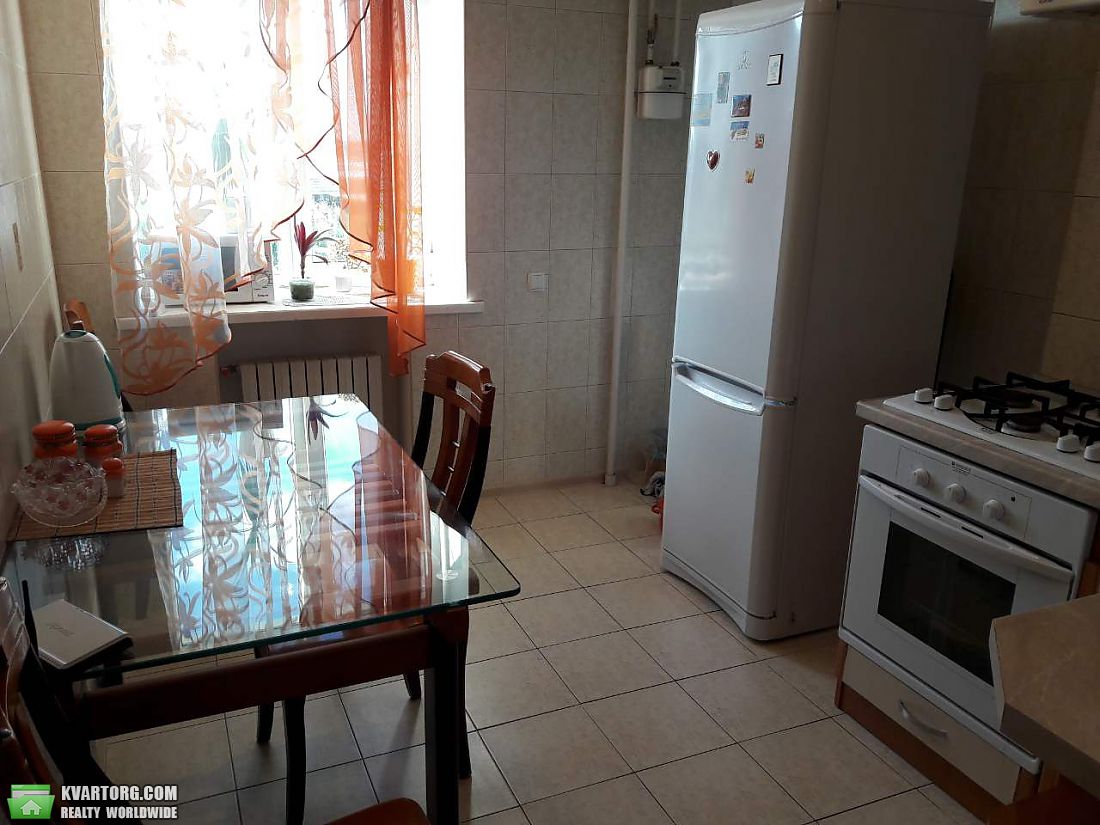 продам 1-комнатную квартиру. Днепропетровск,  Славы  - фото 2