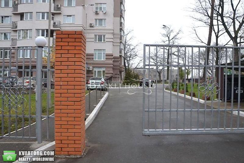 Rent out 2-room apartment. Киев,  Львовская — photo 10