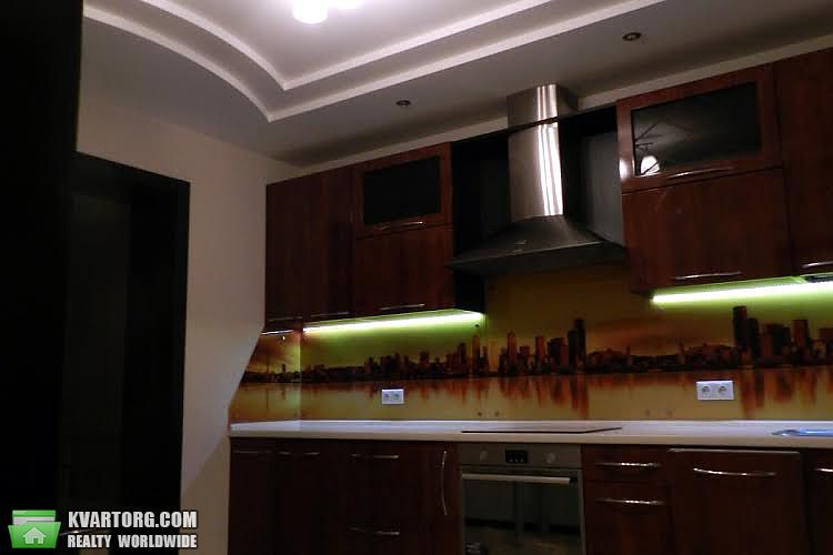 Rent out 1-room apartment. Киев, Вишгородська вул. — photo 8