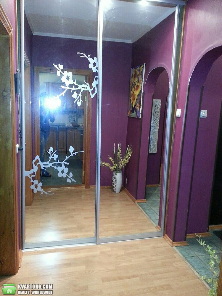 Rent out 2-room apartment. Киев, Радунская — photo 7