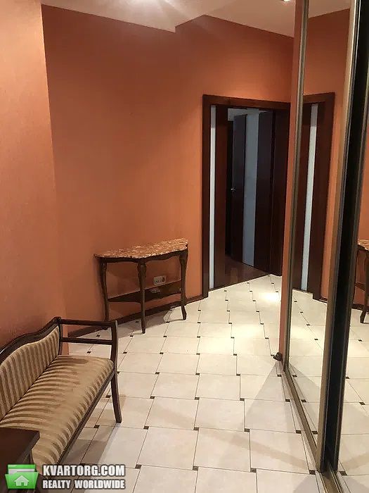 Rent out 2-room apartment. Львов, Чорновола — photo 2