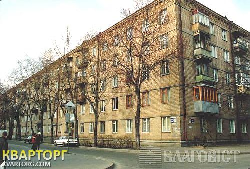 Sell 4-room apartment. Киев,  Петровского — photo 1