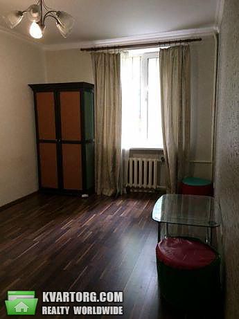 Rent out 2-room apartment. Киев,  Петровского — photo 1