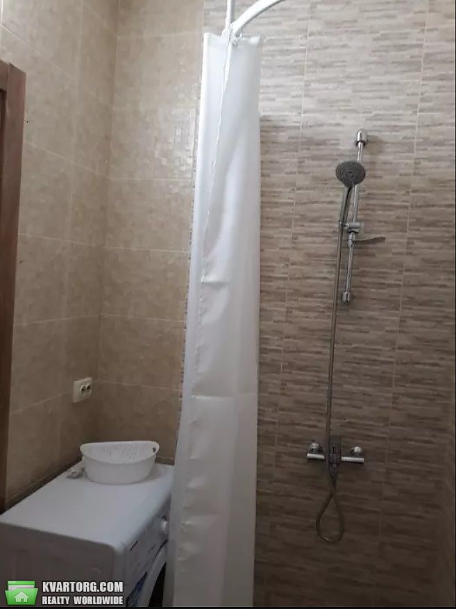 Rent out 1-room apartment. Киев,  проспект Соборности — photo 6