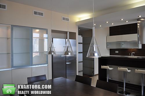 Rent out 5-room apartment. Киев, Героев Сталинграда пр — photo 1