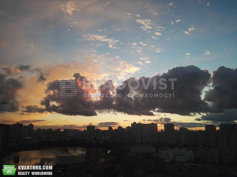 Rent out 2-room apartment. Киев,  Декабристов — photo 5