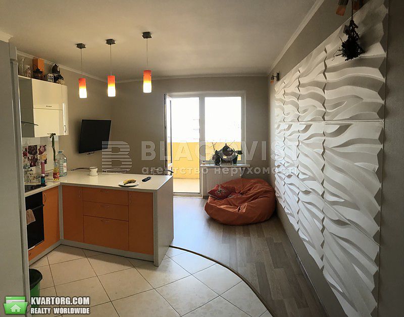 Sell 3-room apartment. Киев,  Здолбуновская — photo 3