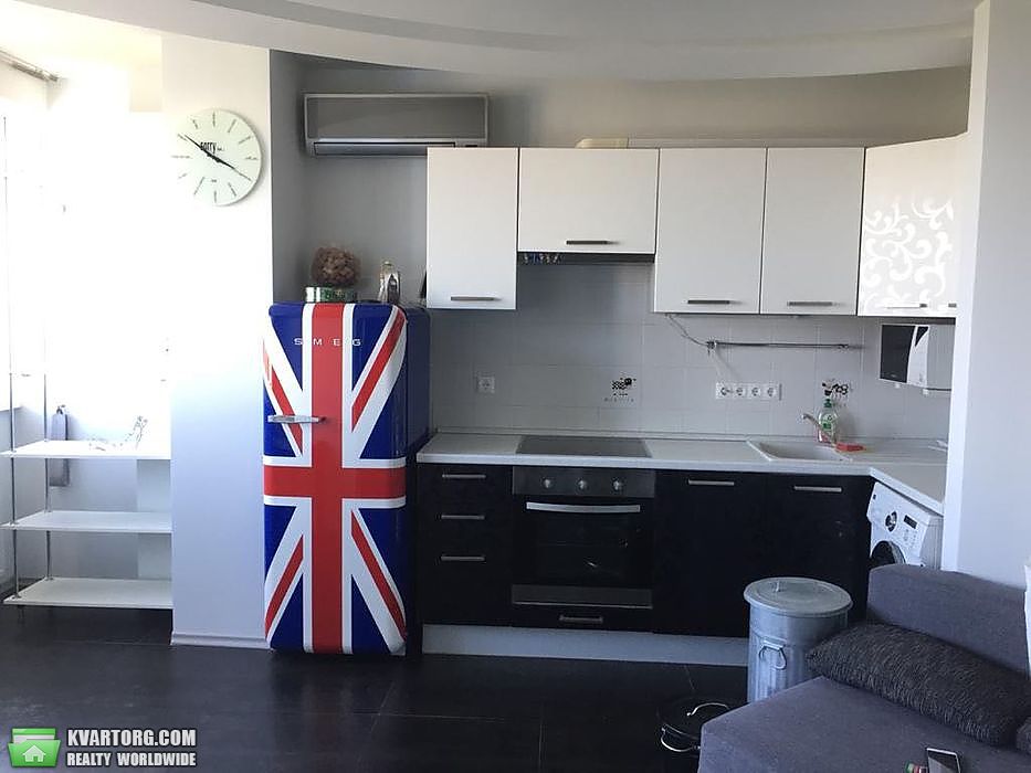 Sell 2-room apartment. Киев,  Днепровская наб — photo 2