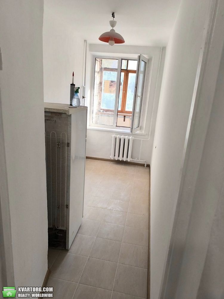 Sell 1-room apartment. Киев, Тичини Павла просп. — photo 2