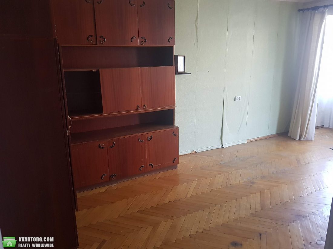 Rent out 2-room apartment. Киев,  Дегтяревская — photo 4