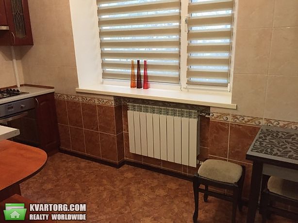 Rent out 1-room apartment. Киев,  Садовая — photo 2