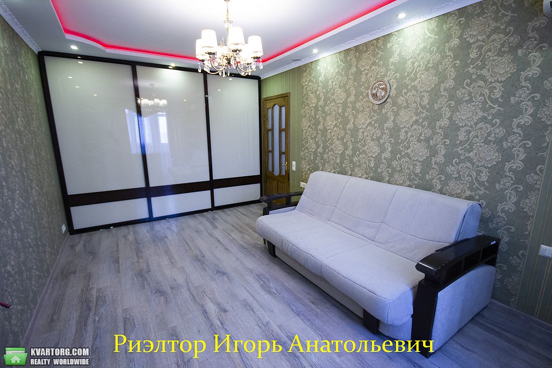 Rent out 1-room apartment. Одесса, Добровольского — photo 1