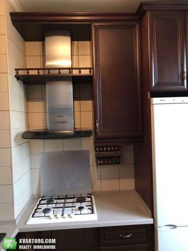 Sell 3-room apartment. Киев,  Строителей — photo 1