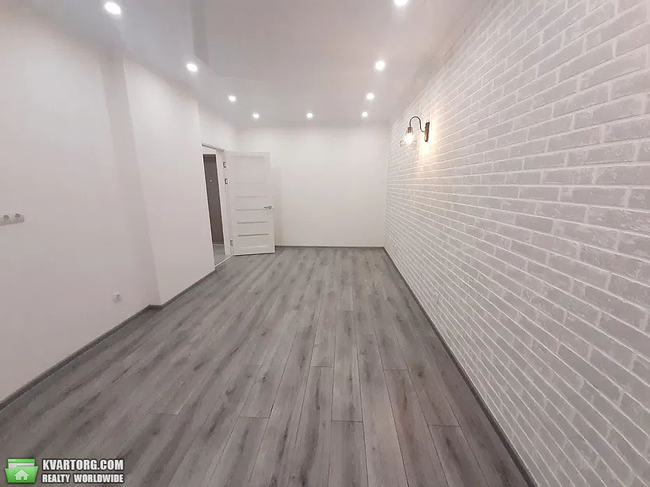 Sell 1-room apartment. Киев,  Драгоманова — photo 2