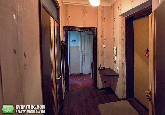 Sell 2-room apartment. Киев,  Метростроевская — photo 3